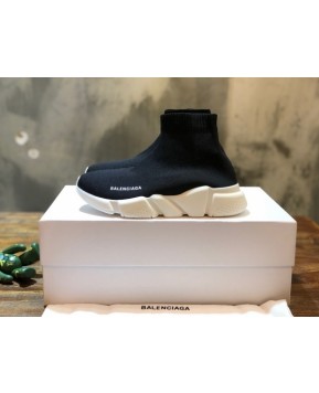 발렌시아가 스피드러너 1.0 