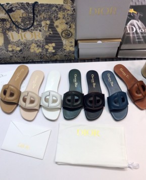 디올 D 클럽 카프스킨 