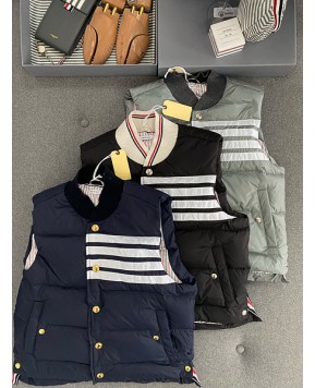 티제이 톰브라운 패딩 조끼 (3color)