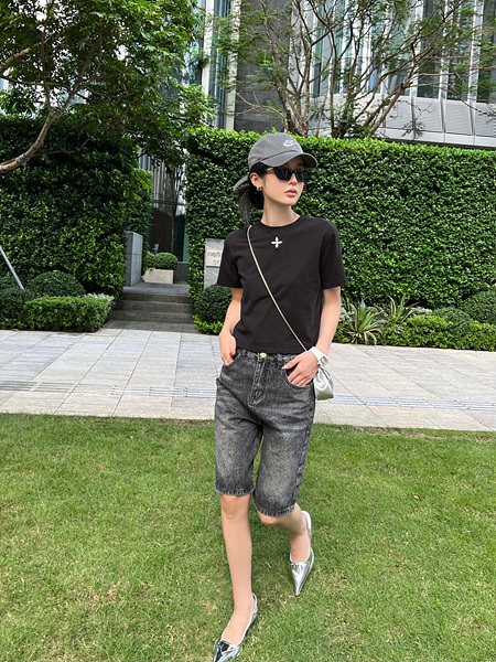 샤넬 데님 숏 팬츠