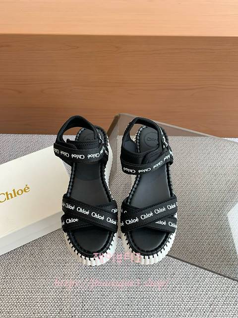 끌로에 샌들