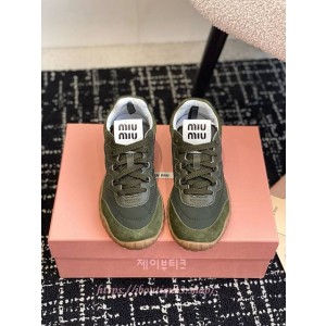 미우미우 스니커즈