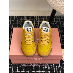 미우미우 스니커즈