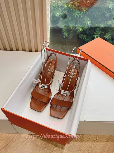 에르메스 켈리 샌들