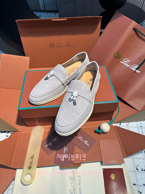 로로피아나 썸머워크