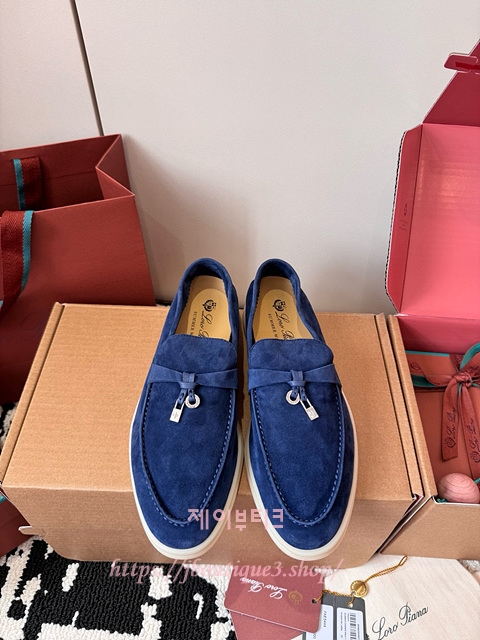 로로피아나 썸머워크