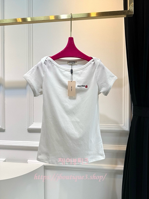 미우미우 반팔 티셔츠