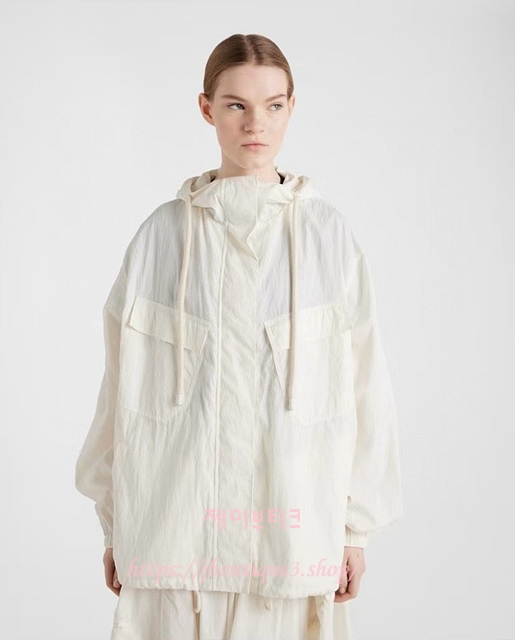 프라다 바람막이 자켓