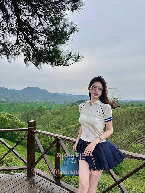 미우미우 반팔 카라 니트