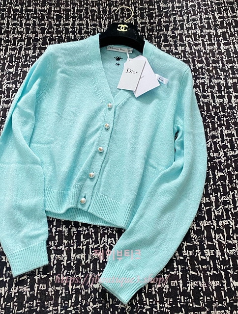 디올 가디건