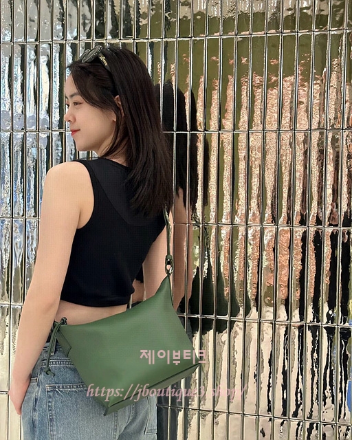 로에베 CUBI 스몰 크로스바디 백