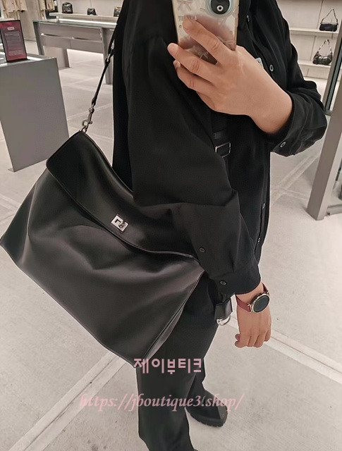 발렌시아가 로데오 메신저백