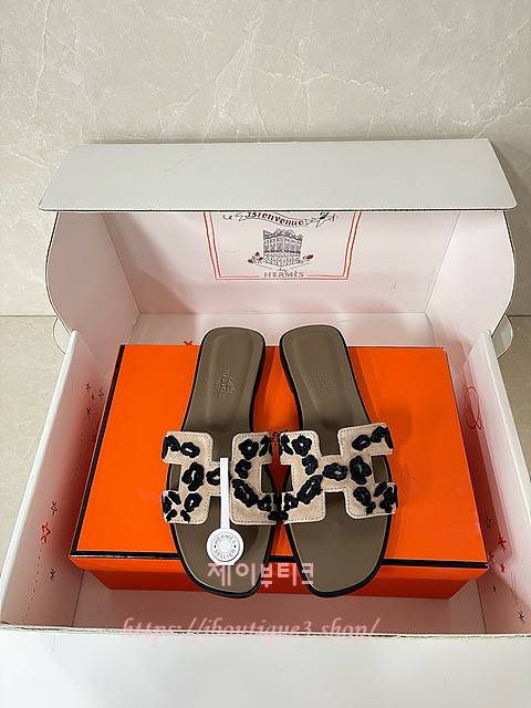 에르메스 오란 샌들