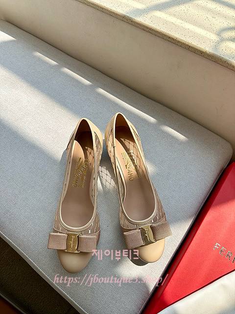 페라가모 바라 펌프스