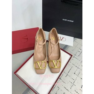 발렌티노 펌프스