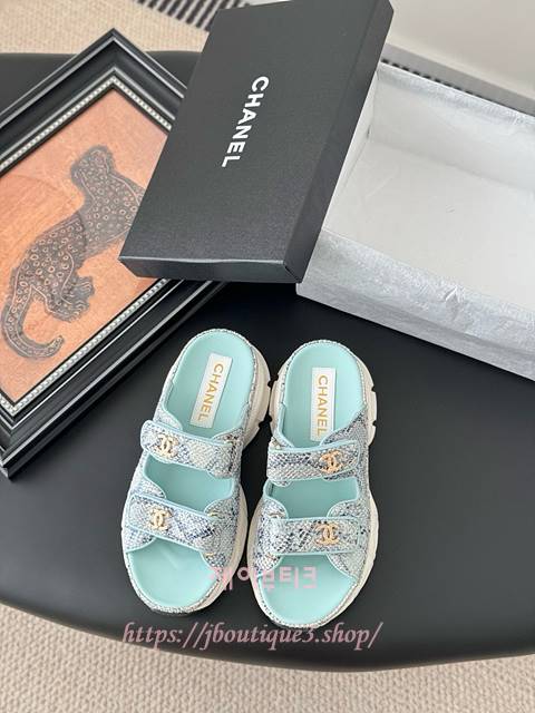 샤넬 벨크로 슬리퍼