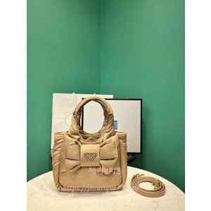 프라다 리본 장식 패딩 리나일론 미니백