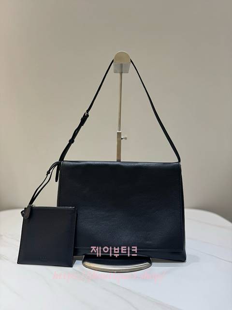 더로우 Nan 가죽 숄더백