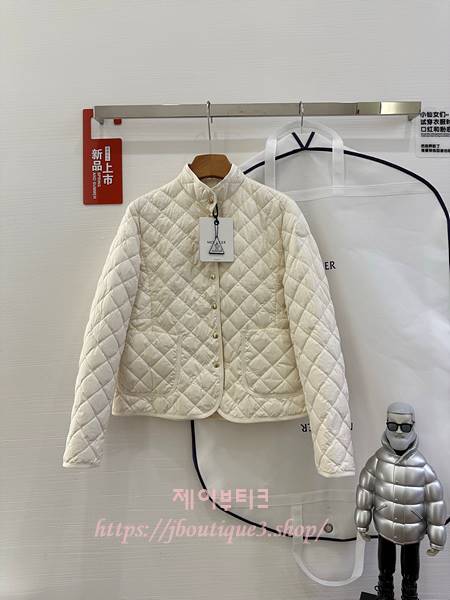 몽클레어 Epin 핏 & 플레어 쇼트 다운 재킷