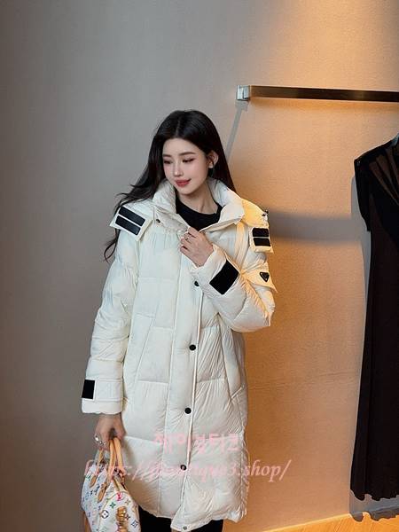 프라다 여성 패딩