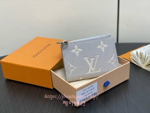 루이비통 리사 월릿