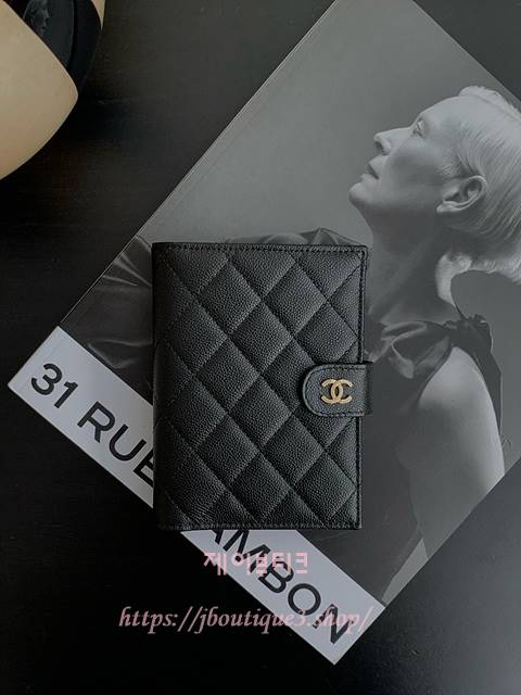 샤넬 여권 지갑