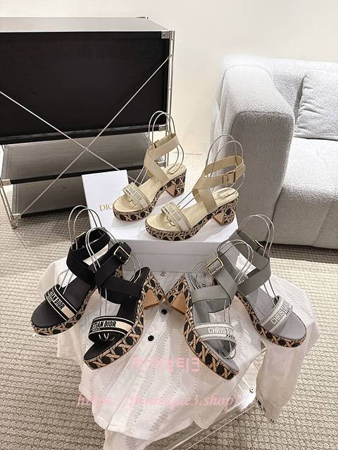 디올 Dway 웨지힐 샌들 (3color)