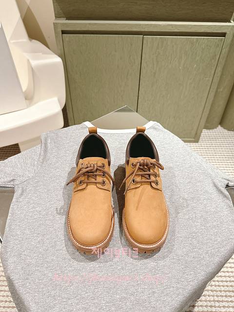 셀린느 로우탑 워커