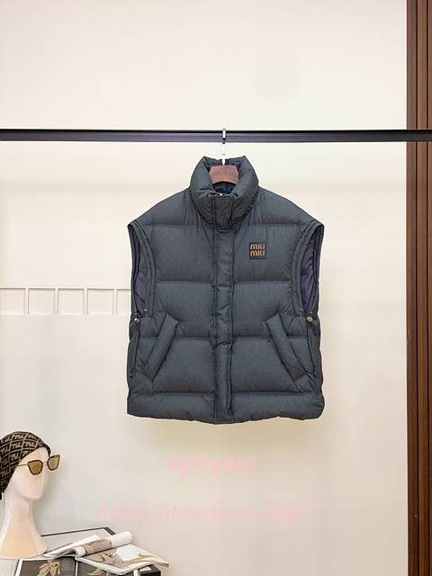 미우미우 패딩 베스트 (2color)