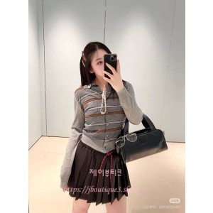 미우미우 카라 니트 가디건