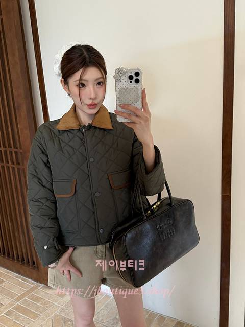 미우미우 퀼팅 점퍼