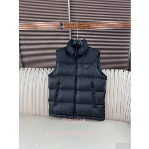프라다 남성 패딩 베스트