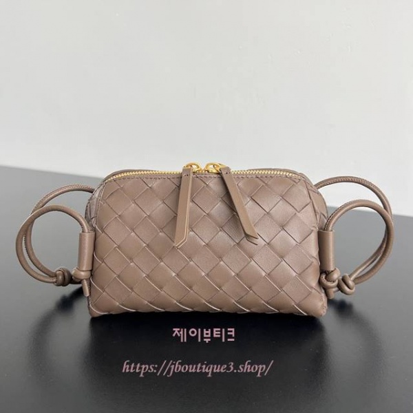 보테가 베네타 콘서트 파우치