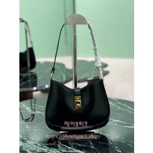 프라다 클레오 브러쉬드 레더 숄더백 클래스프 클로저 블랙