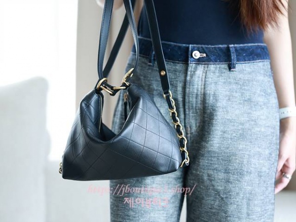 샤넬 25ss 백팩 호보백