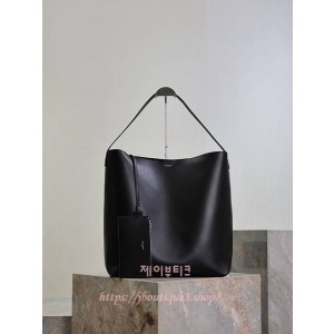 생로랑 BOLD 볼드 호보 백