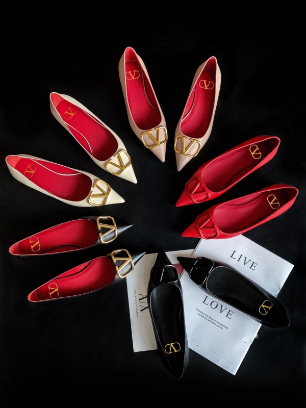 (국내배송3-4일 소요) 발렌티노 펌프스 8cm 블랙매트 (38사이즈) [51]