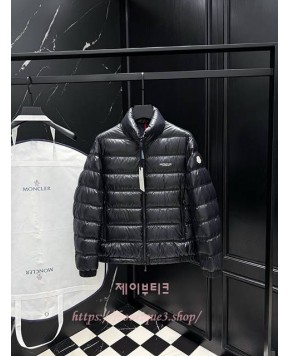 몽클레어 남성 패딩 점퍼