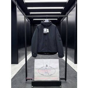 프라다 테크니컬 패브릭 다운 후드 자켓 블랙