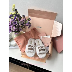 미우미우 슬리퍼