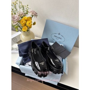 프라다 메리제인