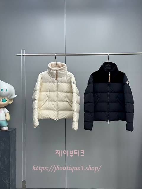 몽클레어 아우프리크 다운 자켓 (2color)