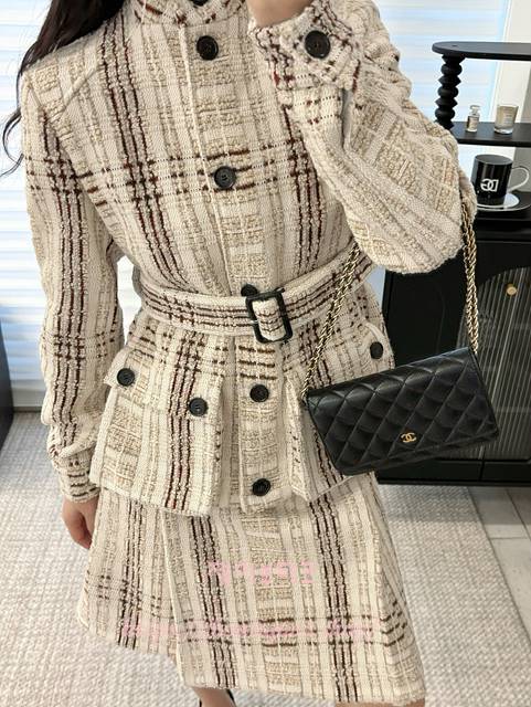 로로피아나 자켓