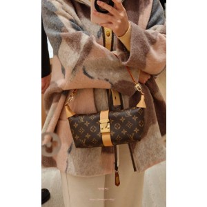 루이비통 포쉐트 미아