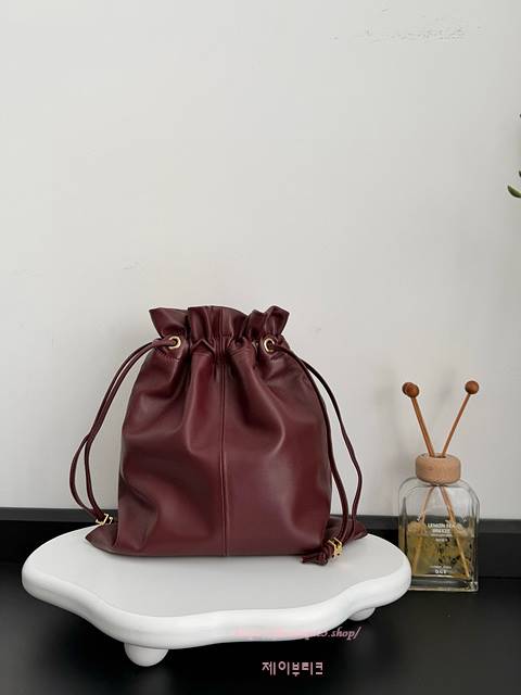 셀린느 스몰 크리스탈 파우치