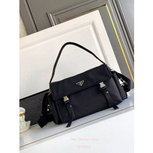 프라다 익스플로어 리나일론 및 가죽 백