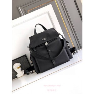 프라다 익스플로어 리나일론 및 가죽 백팩