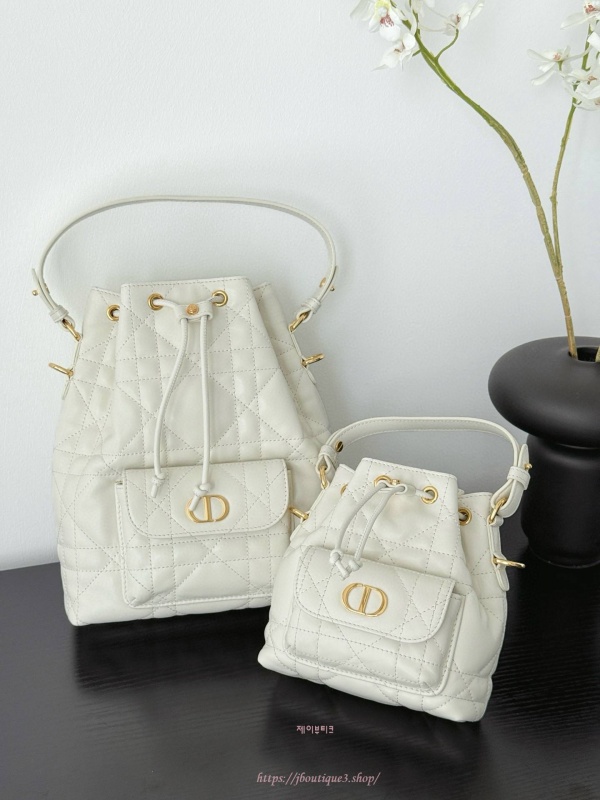 디올 카로 버킷백 (스몰,미디엄)