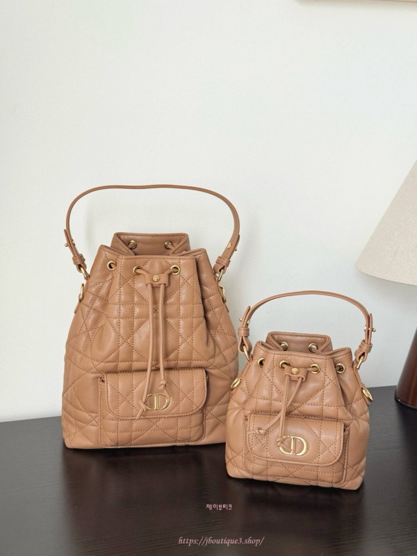 디올 카로 버킷백 (스몰,미디엄)