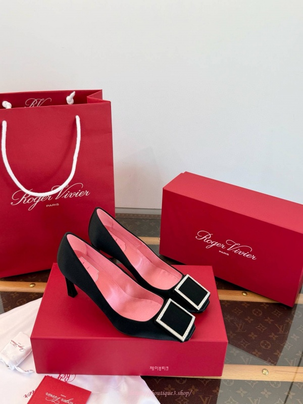 로저비비에 펌프스